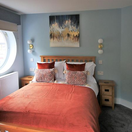 Streamside Apartments Yeovil Exterior foto