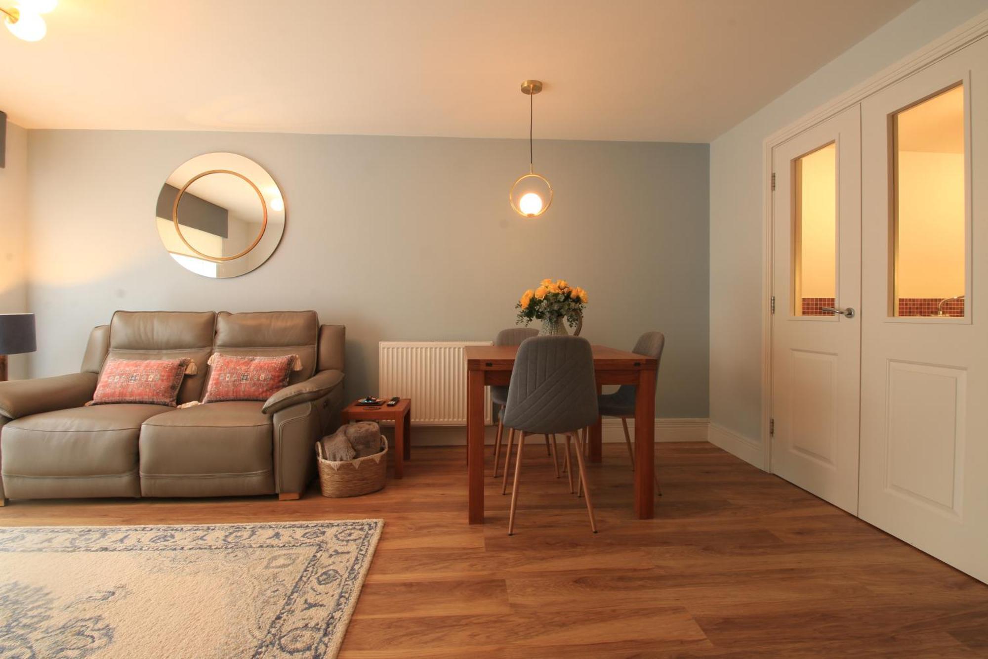 Streamside Apartments Yeovil Exterior foto